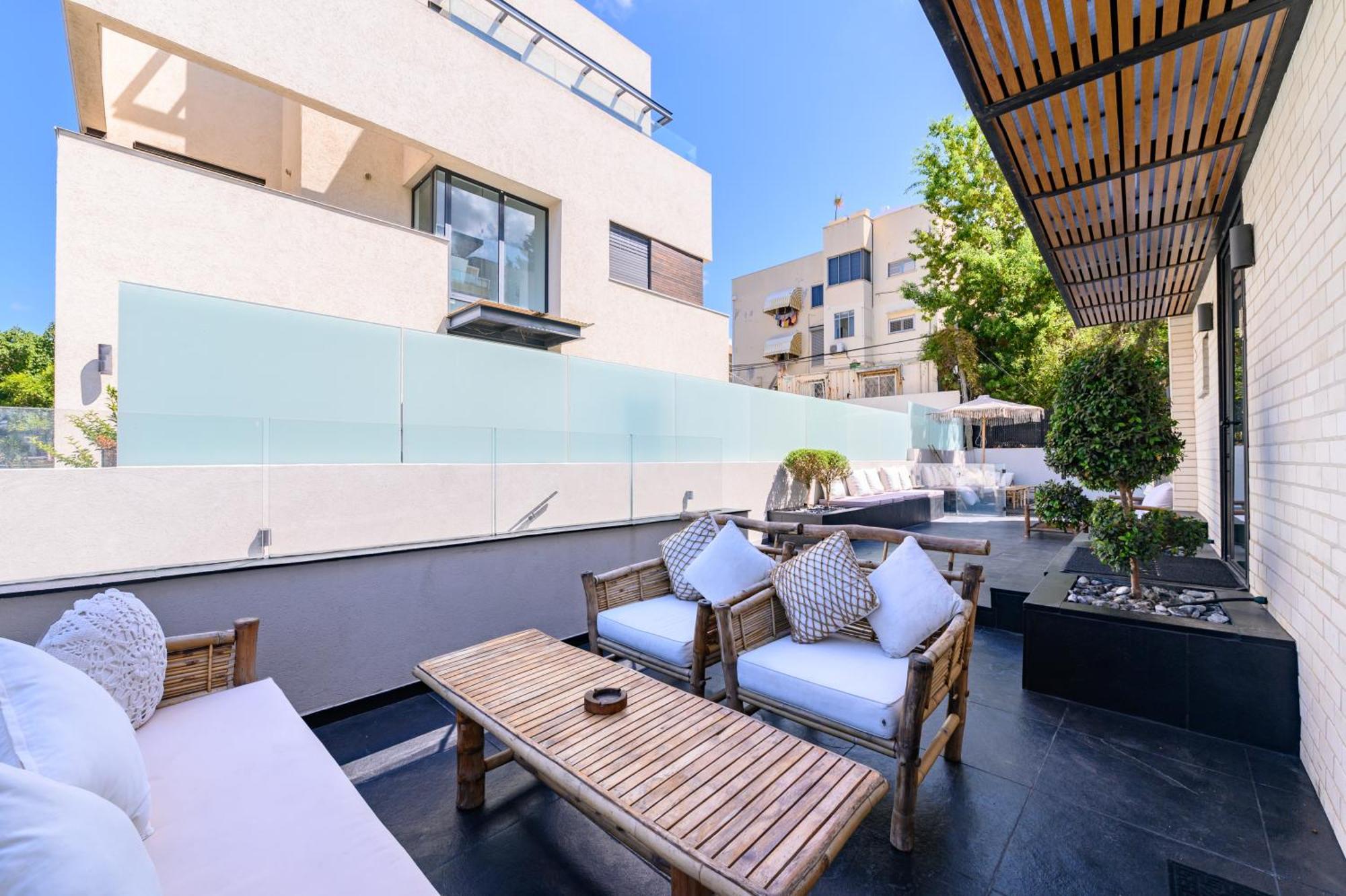 Rokah Luxury Villa At Ramat Hahayal Tel Aviv Exterior foto