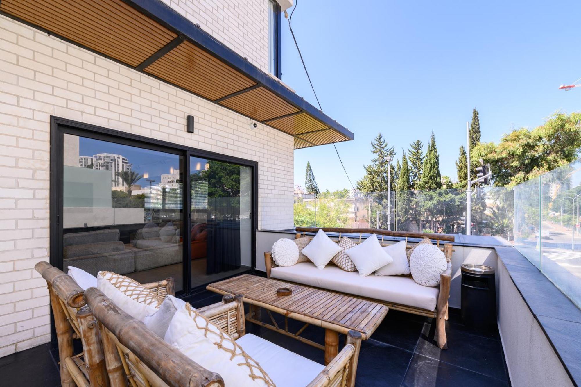 Rokah Luxury Villa At Ramat Hahayal Tel Aviv Exterior foto