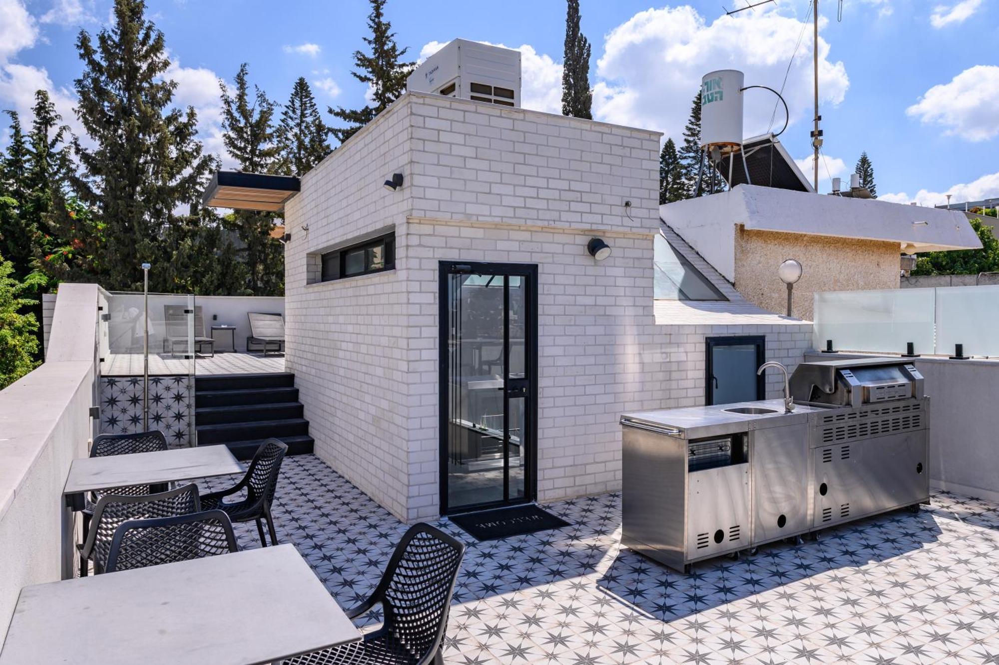 Rokah Luxury Villa At Ramat Hahayal Tel Aviv Exterior foto