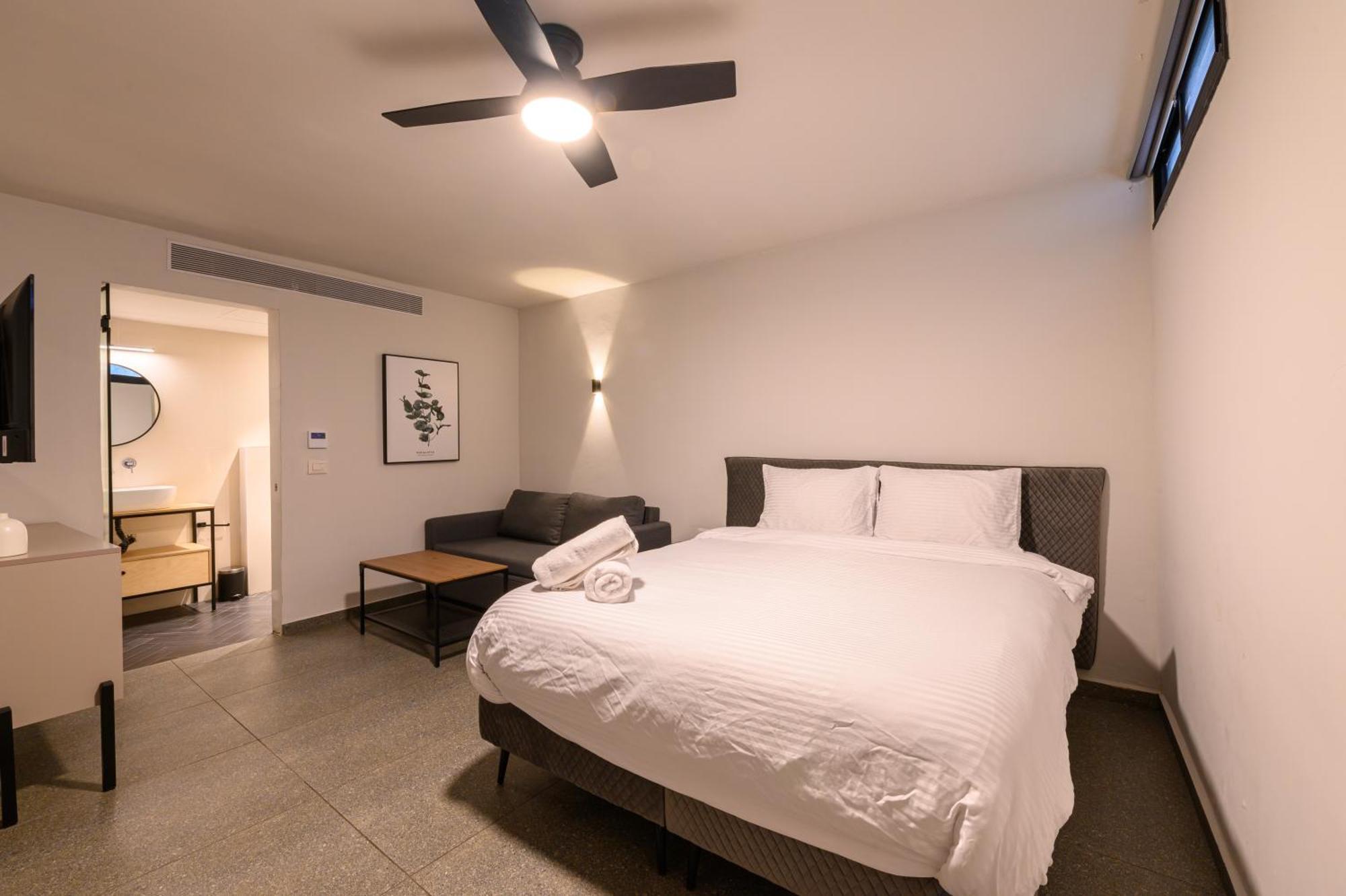 Rokah Luxury Villa At Ramat Hahayal Tel Aviv Exterior foto
