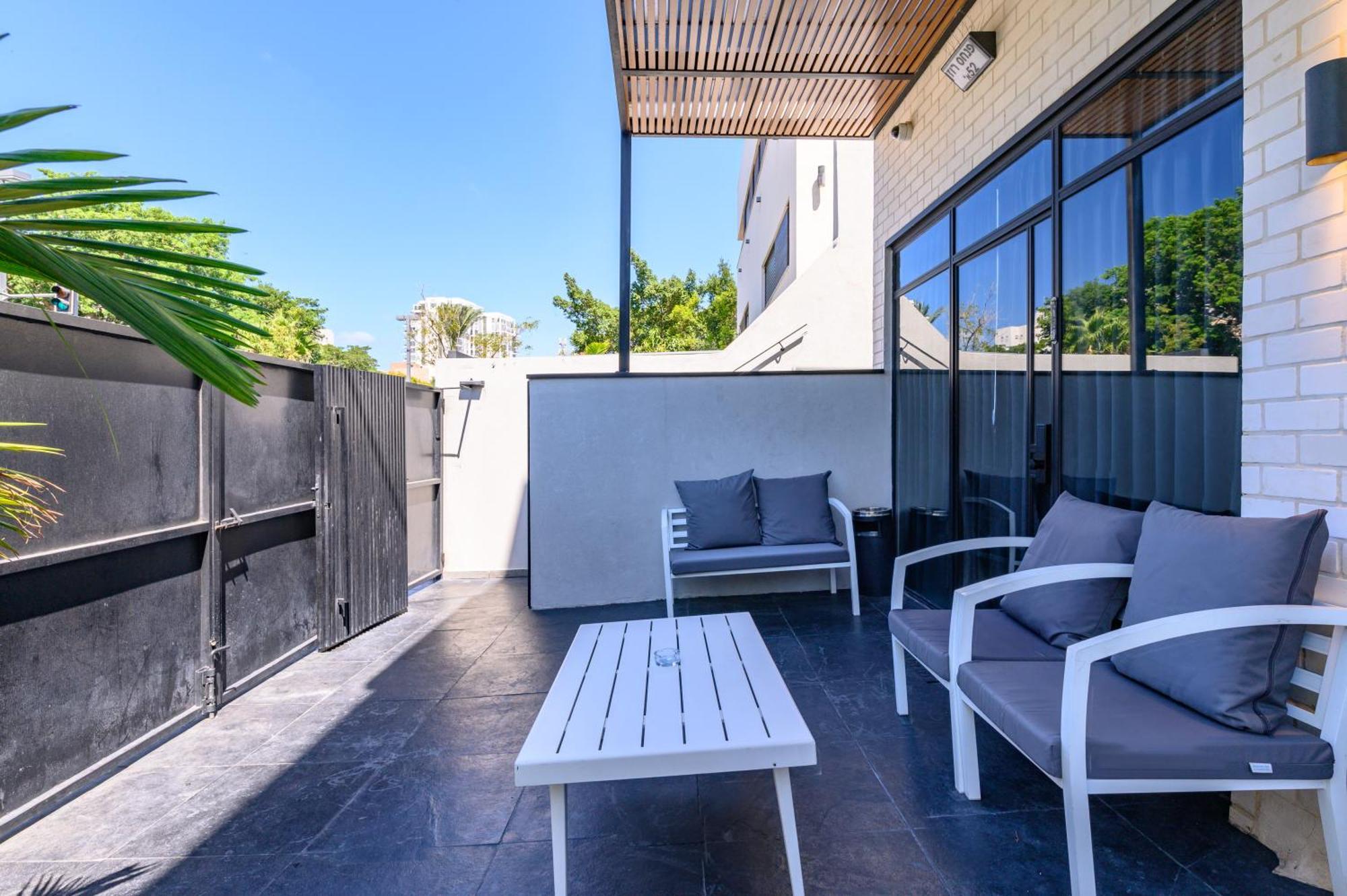 Rokah Luxury Villa At Ramat Hahayal Tel Aviv Habitación foto