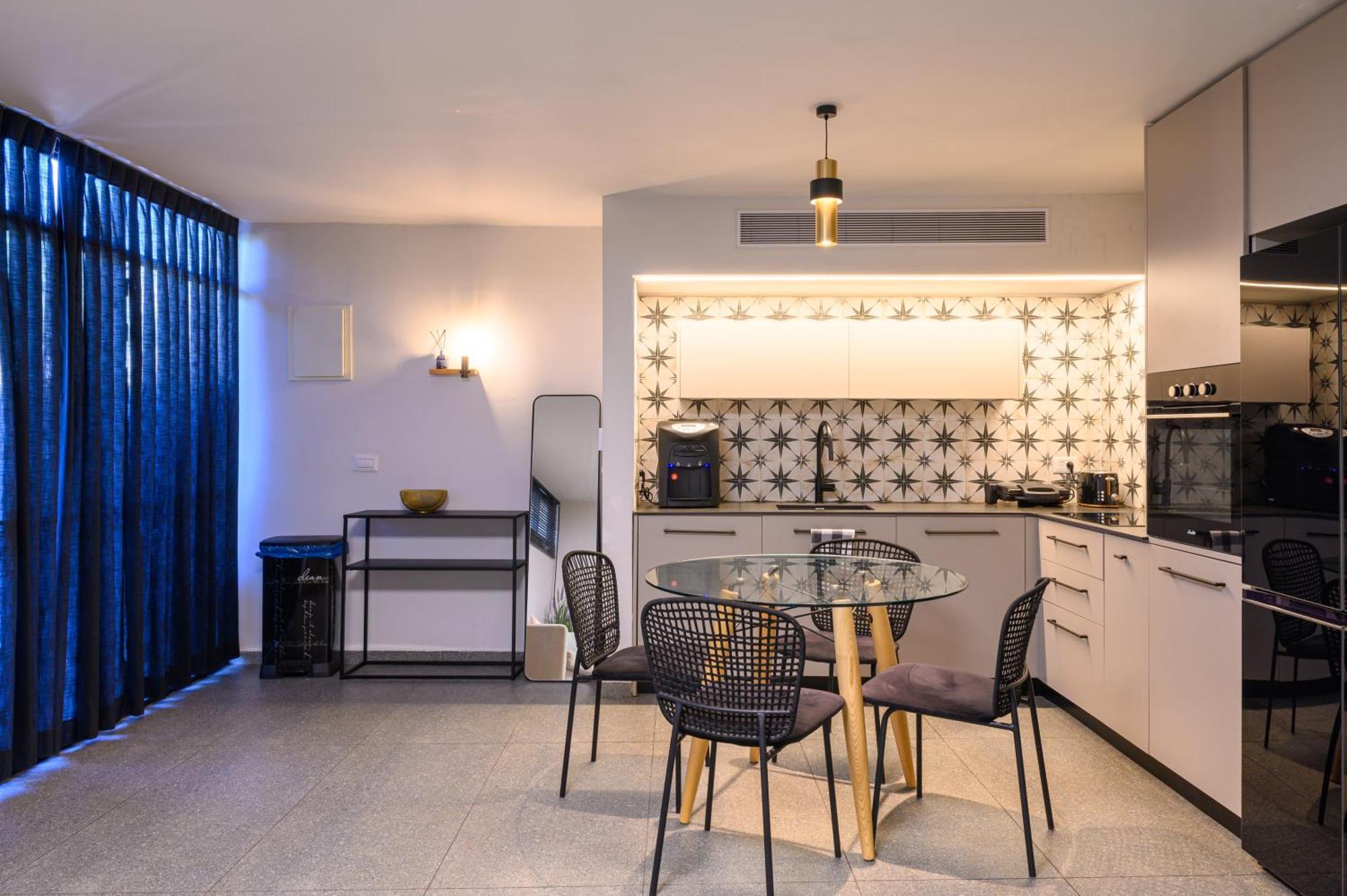 Rokah Luxury Villa At Ramat Hahayal Tel Aviv Habitación foto