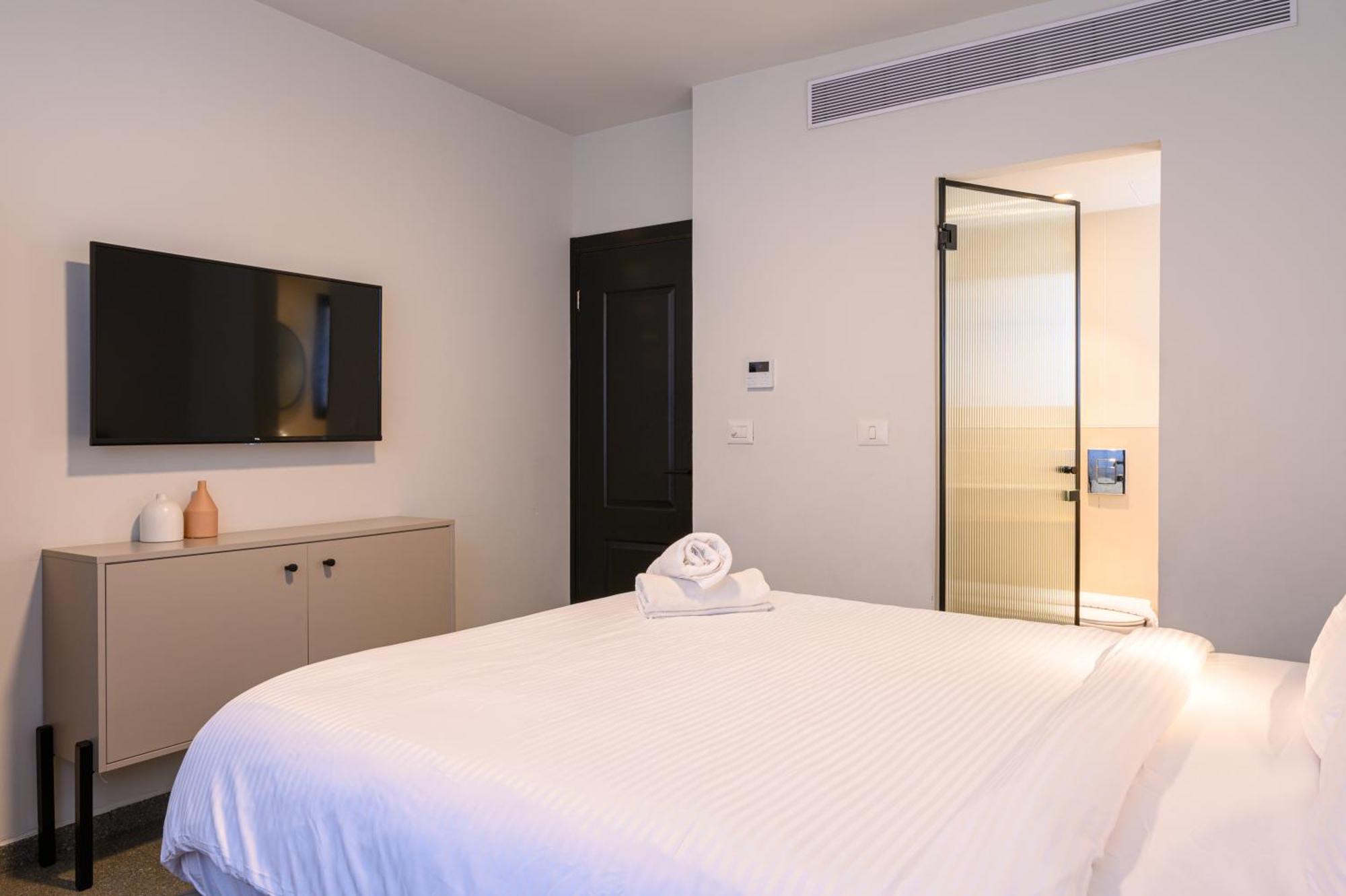 Rokah Luxury Villa At Ramat Hahayal Tel Aviv Habitación foto